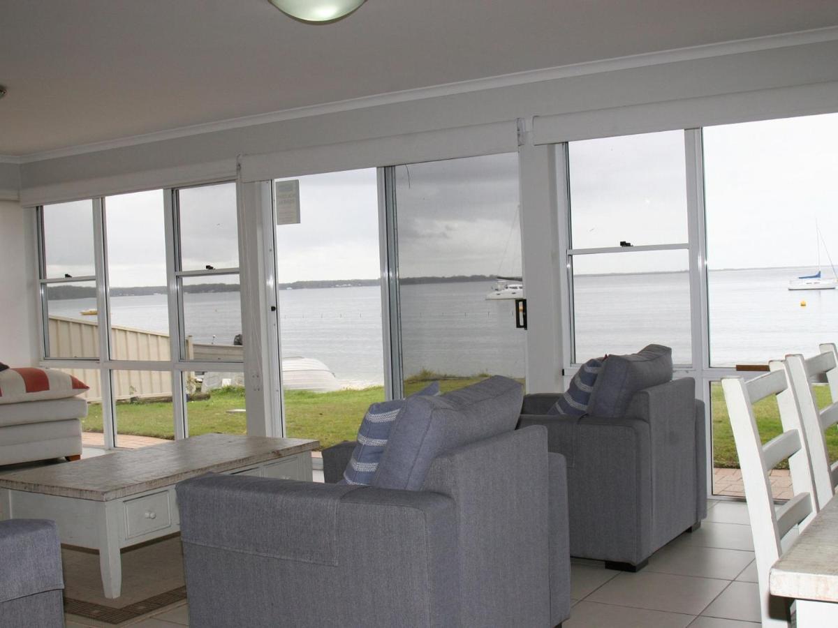 The Clippers 1 Fabulous Waterfront Unit Lejlighed Salamander Bay Eksteriør billede